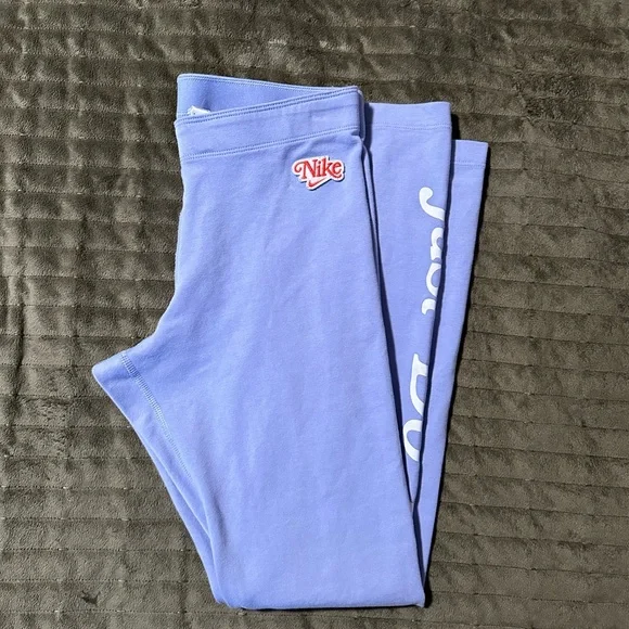 Nike Cropped Lavender Leggings - Picture 1 of 6
